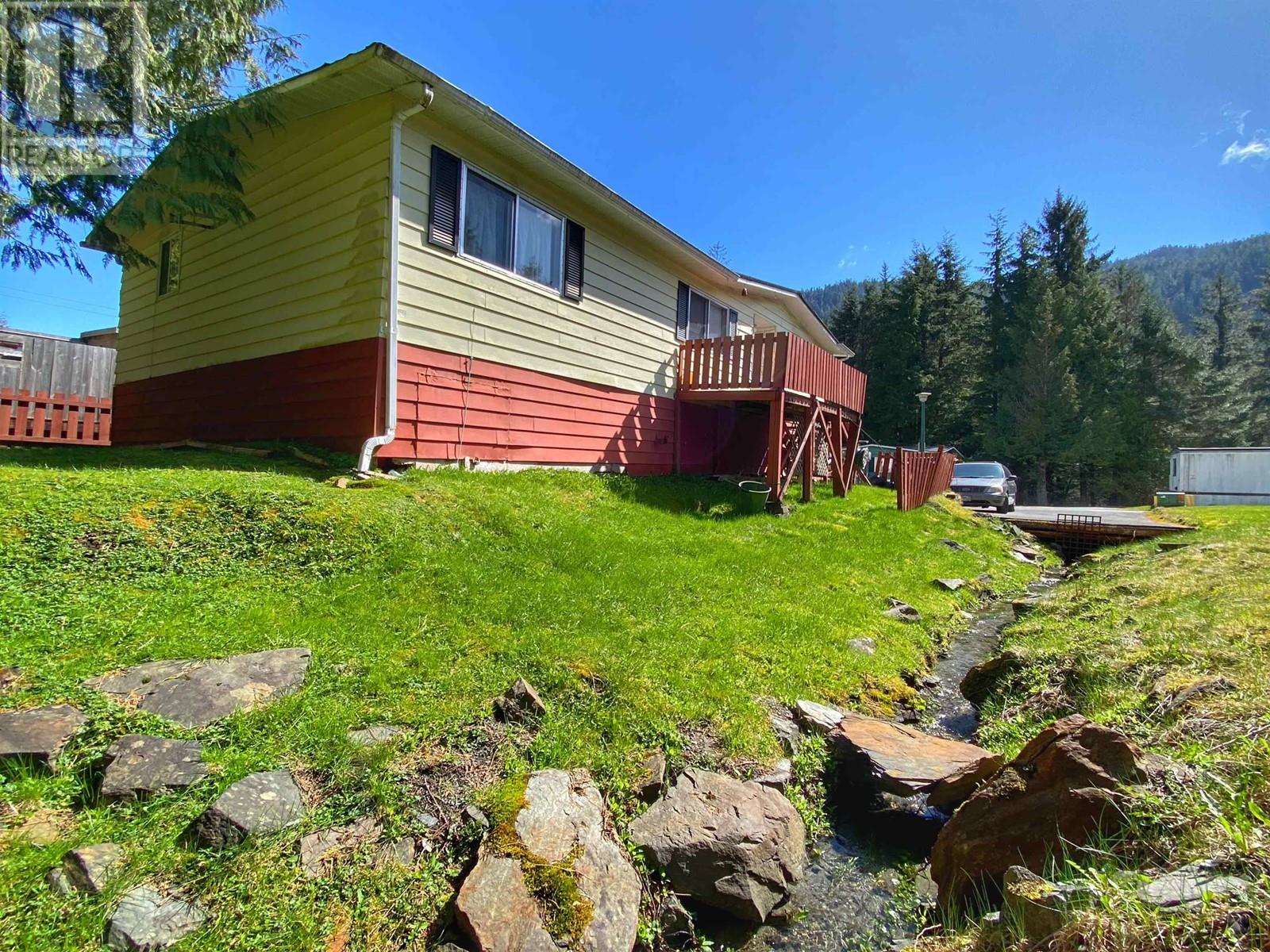 75 Hays Vale Drive, Prince Rupert, British Columbia  V8J 3Z1 - Photo 2 - R3002895