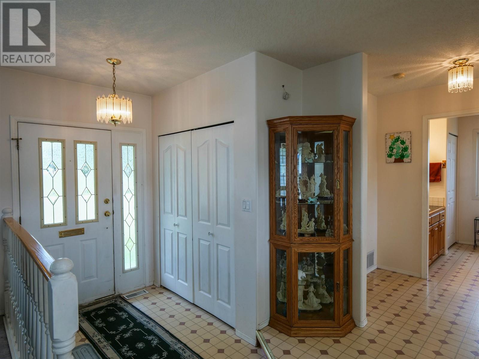 1002 Maple Heights Road, Quesnel, British Columbia  V2J 3X3 - Photo 4 - R3002904