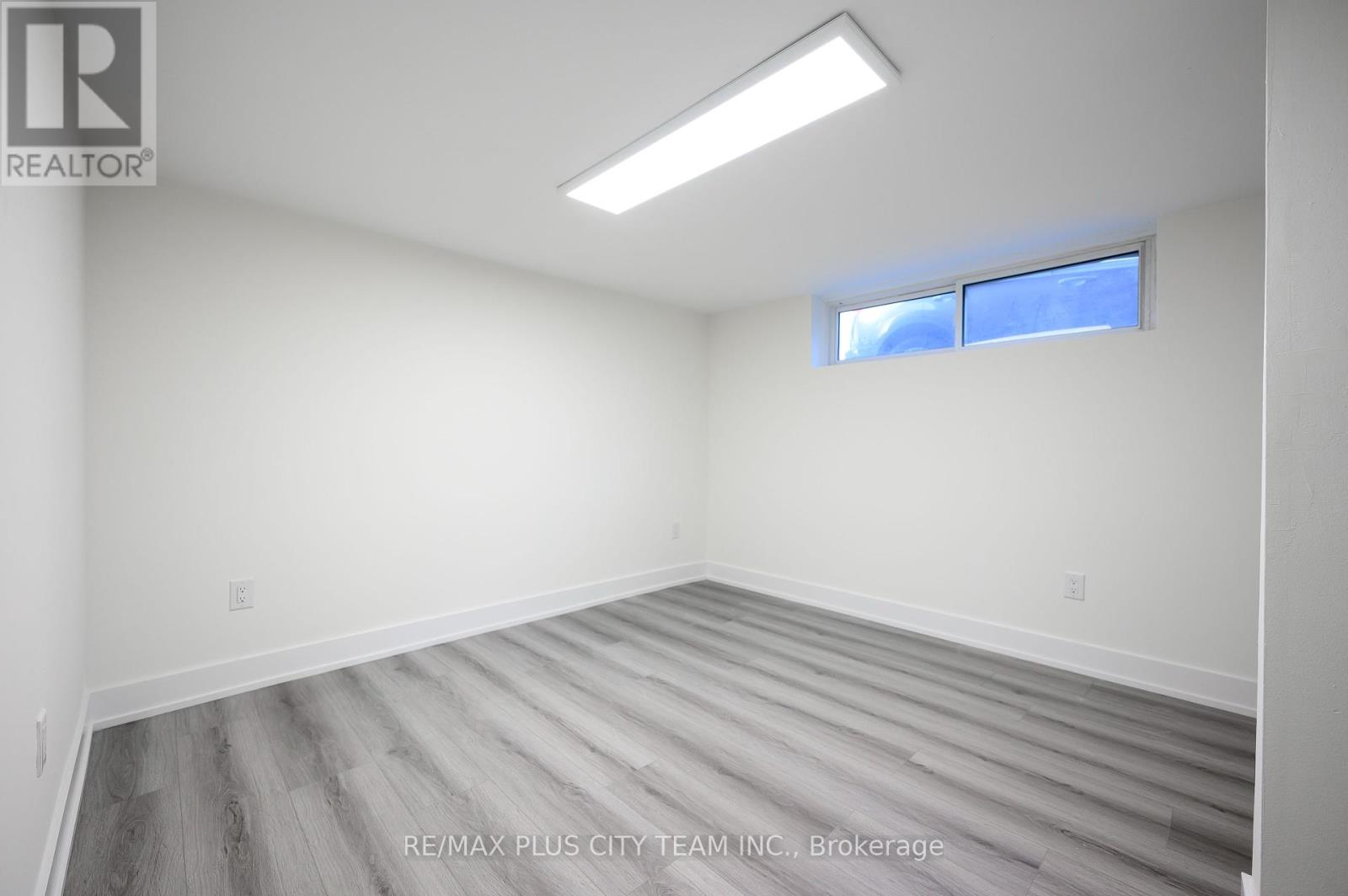 Lower - 5 Ripon Road, Toronto, Ontario  M4B 1H8 - Photo 10 - E12148452