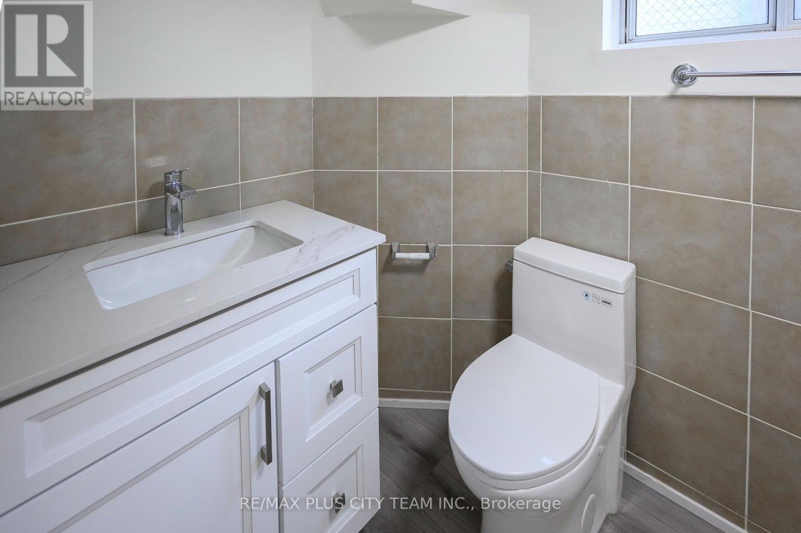 Lower - 5 Ripon Road, Toronto, Ontario  M4B 1H8 - Photo 13 - E12148452