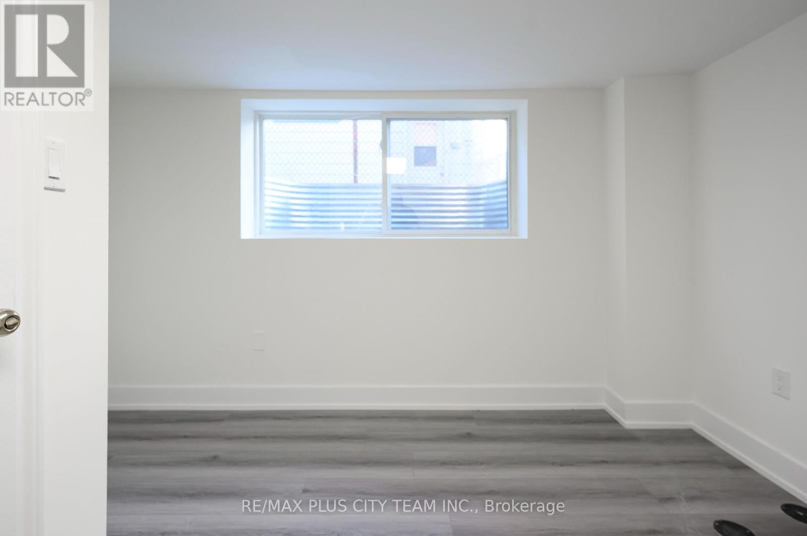 Lower - 5 Ripon Road, Toronto, Ontario  M4B 1H8 - Photo 3 - E12148452