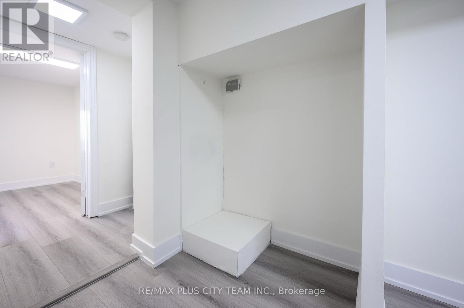 Lower - 5 Ripon Road, Toronto, Ontario  M4B 1H8 - Photo 4 - E12148452