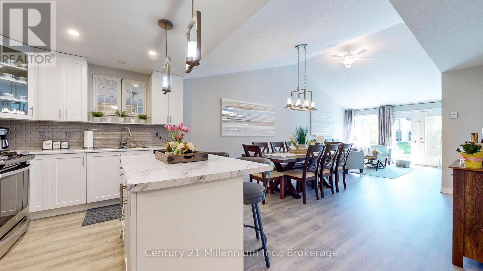 15 Ivy Crescent, Wasaga Beach, Ontario  L9Z 0H8 - Photo 13 - S12148534