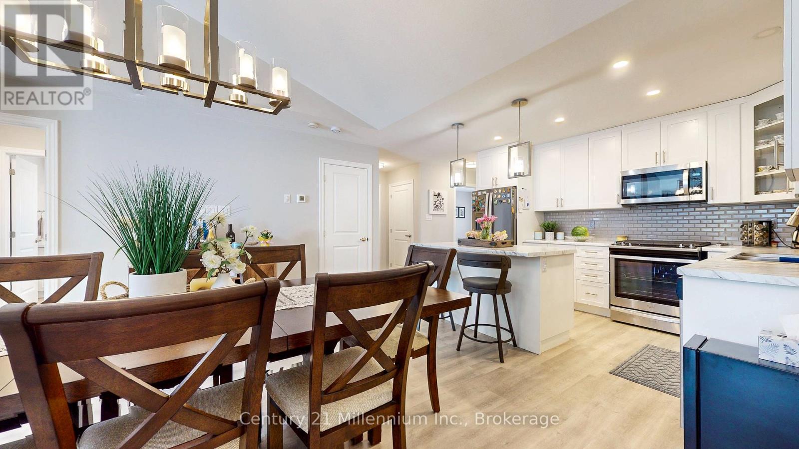 15 Ivy Crescent, Wasaga Beach, Ontario  L9Z 0H8 - Photo 17 - S12148534
