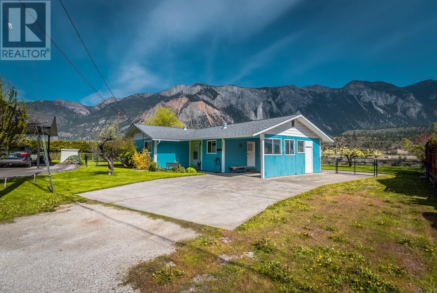 808 Orchard Drive, Lillooet, British Columbia  V0K 1V0 - Photo 3 - 10347910