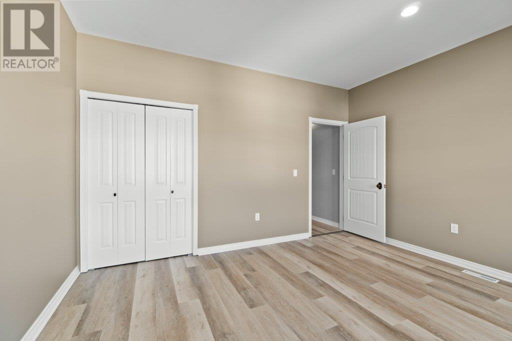 2860 15 Avenue Ne, Salmon Arm, British Columbia  V1E 2B6 - Photo 29 - 10347858