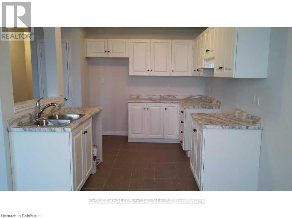 7 Lakelawn Road Unit# 13, Grimsby, Ontario  L3M 0E9 - Photo 3 - 40728128