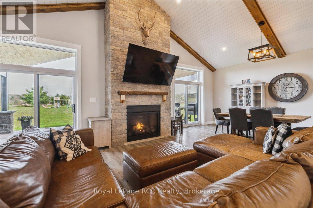 438811 Grey 15 Road, Meaford, Ontario  N4K 5N3 - Photo 8 - X12148469