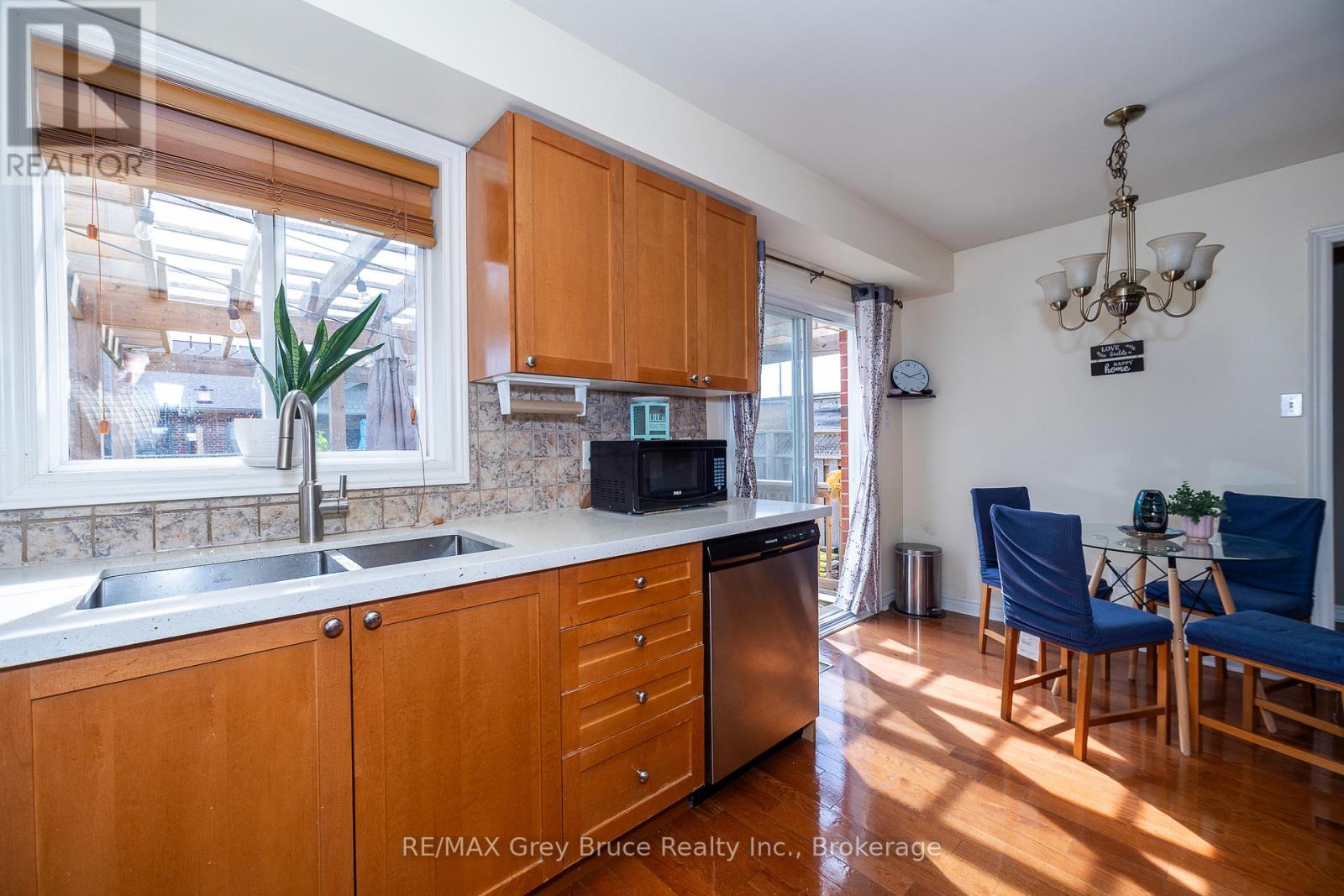 1487 14th Avenue E, Owen Sound, Ontario  N4K 0A1 - Photo 10 - X12148577