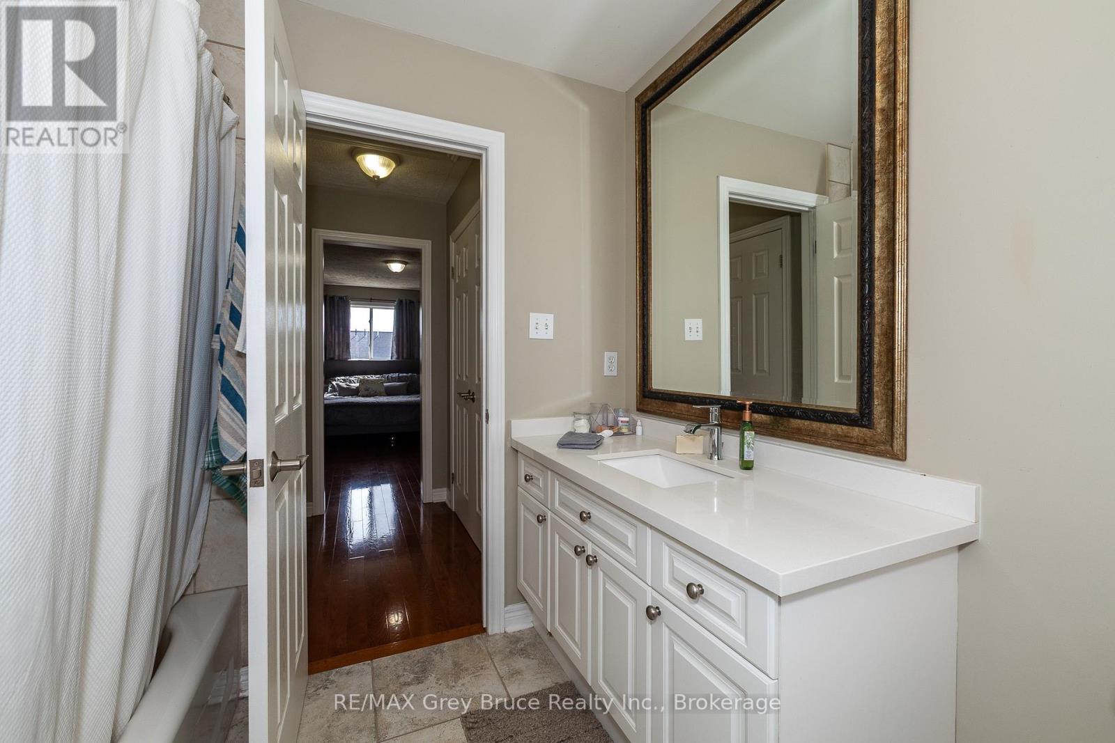 1487 14th Avenue E, Owen Sound, Ontario  N4K 0A1 - Photo 16 - X12148577