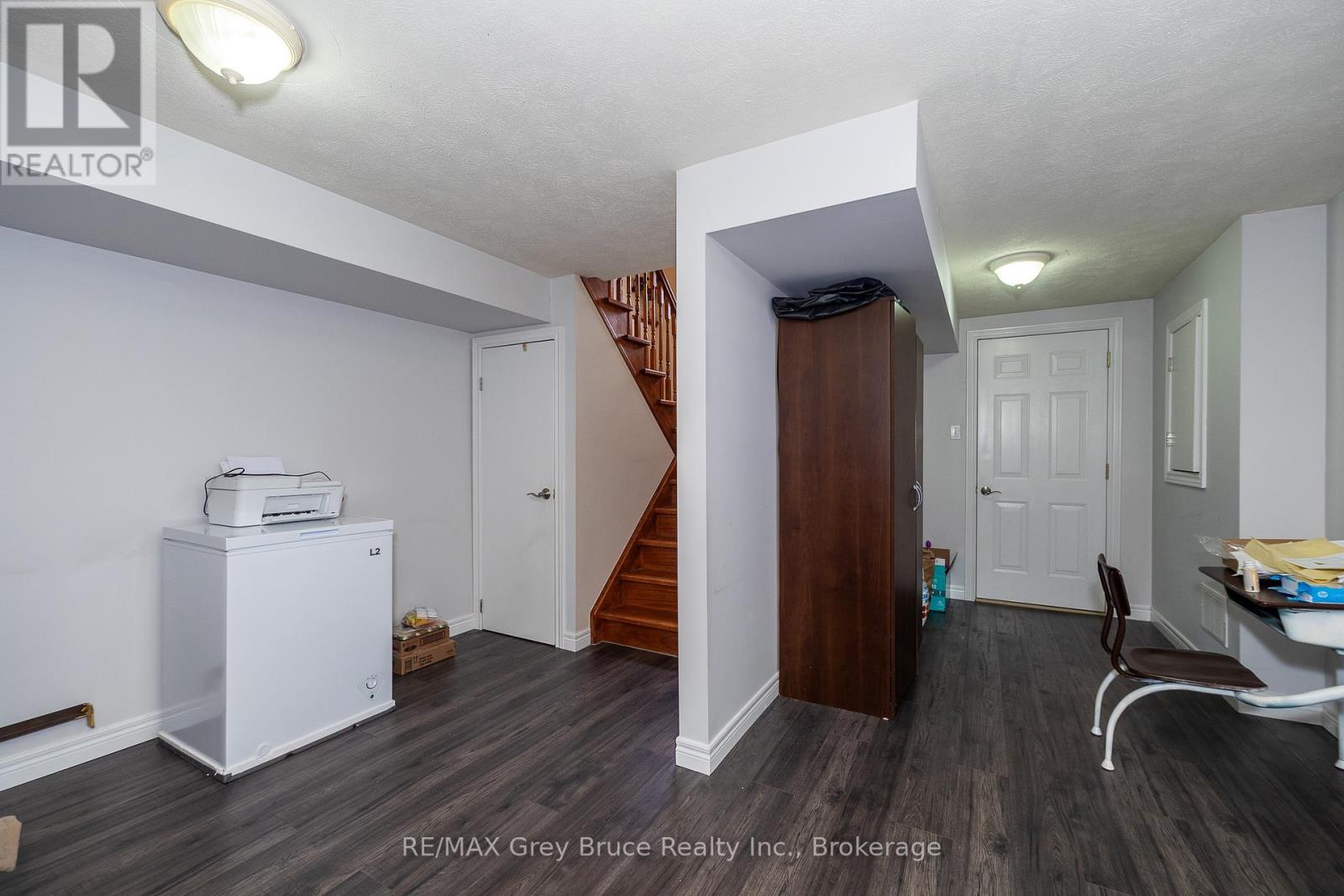 1487 14th Avenue E, Owen Sound, Ontario  N4K 0A1 - Photo 25 - X12148577