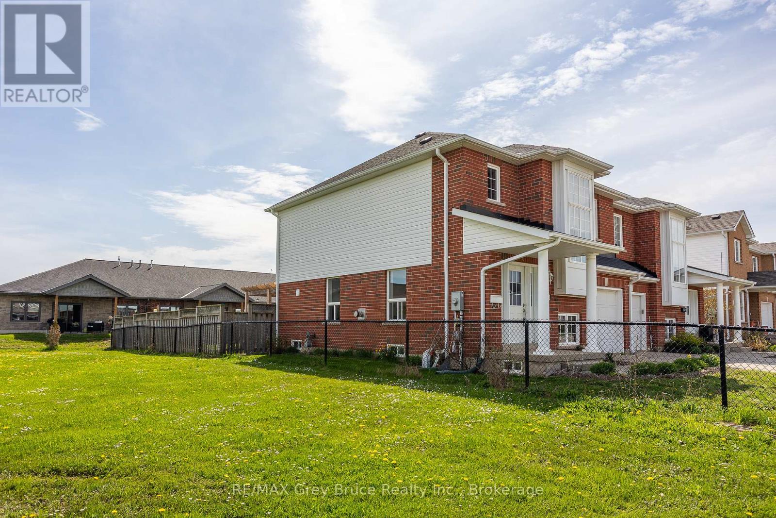 1487 14th Avenue E, Owen Sound, Ontario  N4K 0A1 - Photo 3 - X12148577