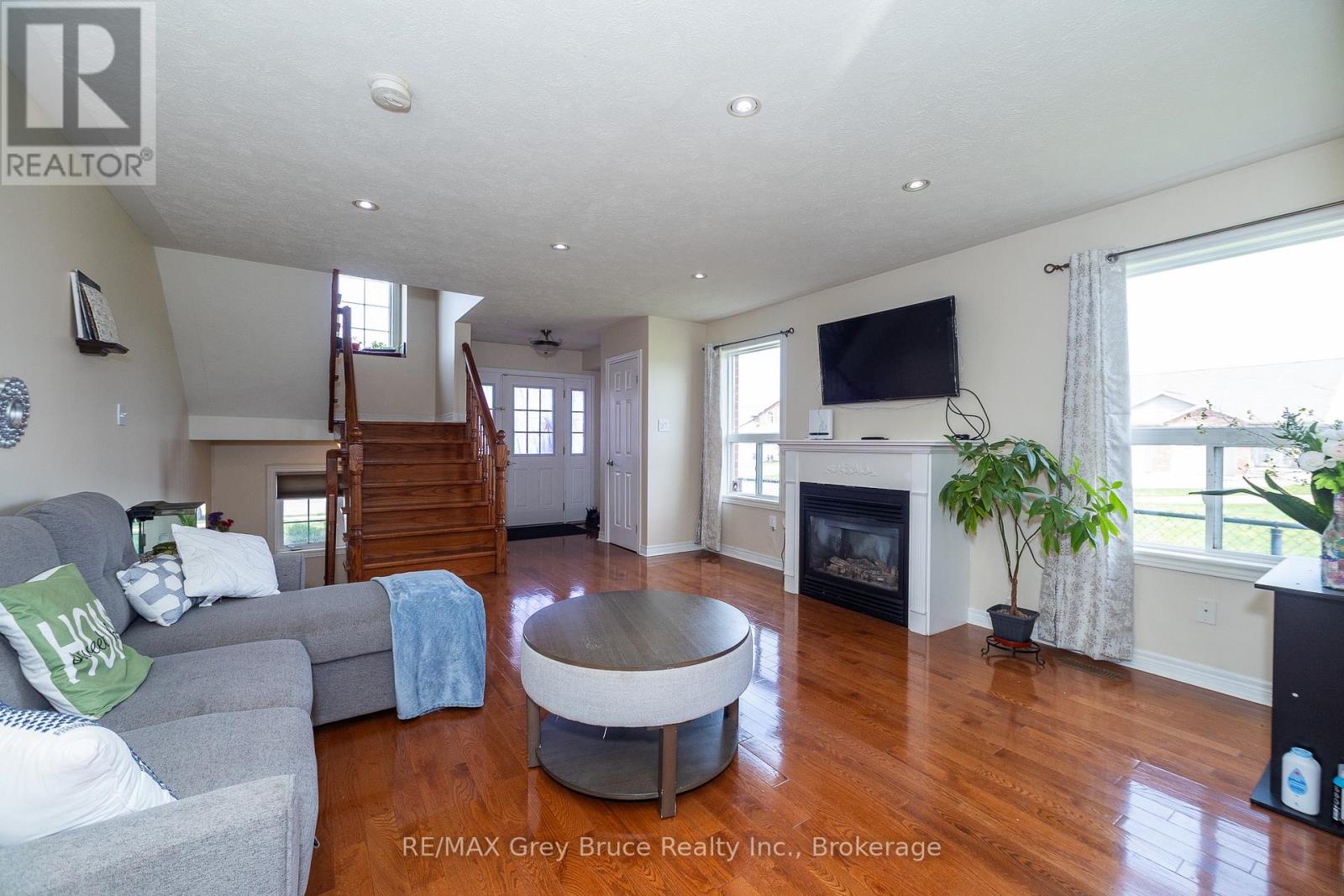 1487 14th Avenue E, Owen Sound, Ontario  N4K 0A1 - Photo 7 - X12148577