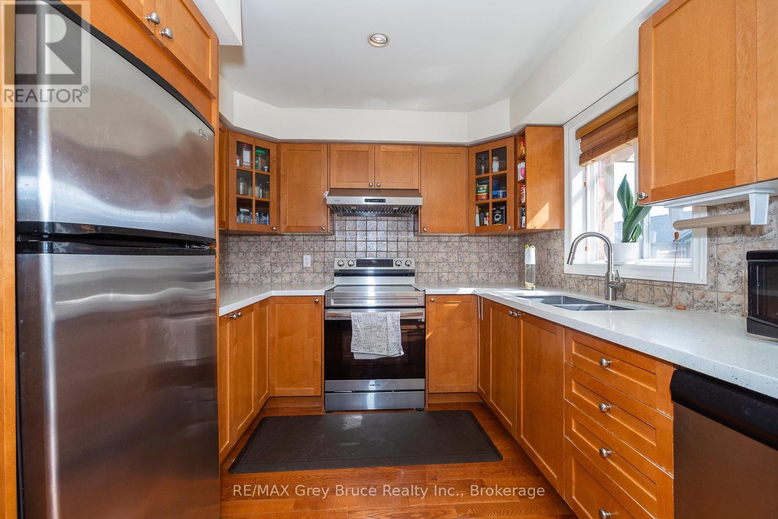 1487 14th Avenue E, Owen Sound, Ontario  N4K 0A1 - Photo 9 - X12148577