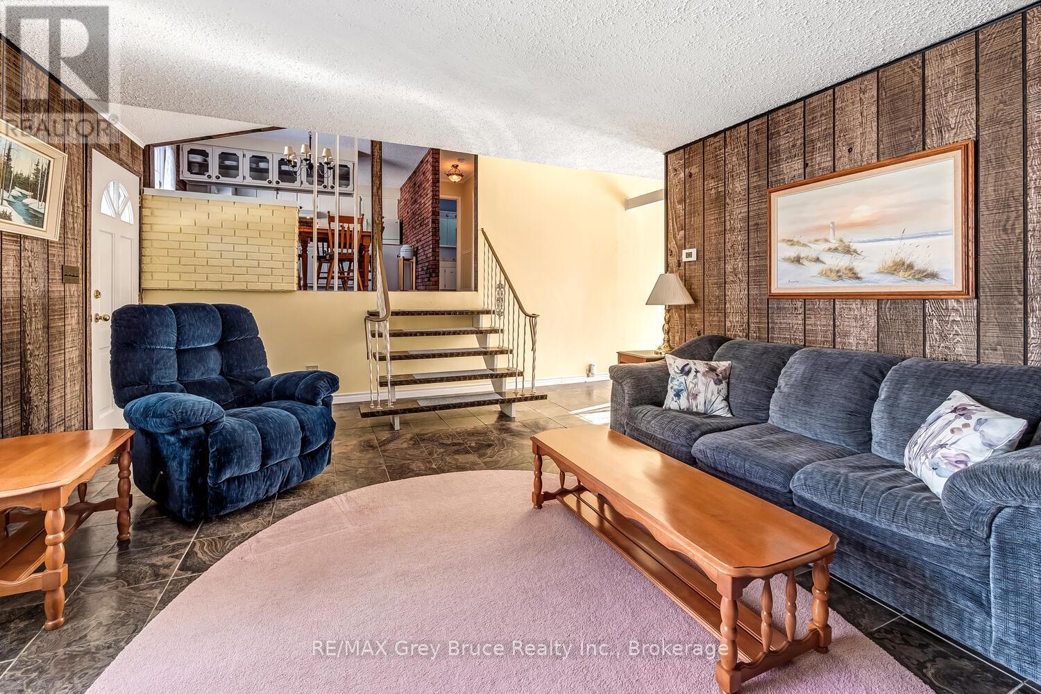 71 William Court, South Bruce Peninsula, Ontario  N0H 2T0 - Photo 5 - X12148637