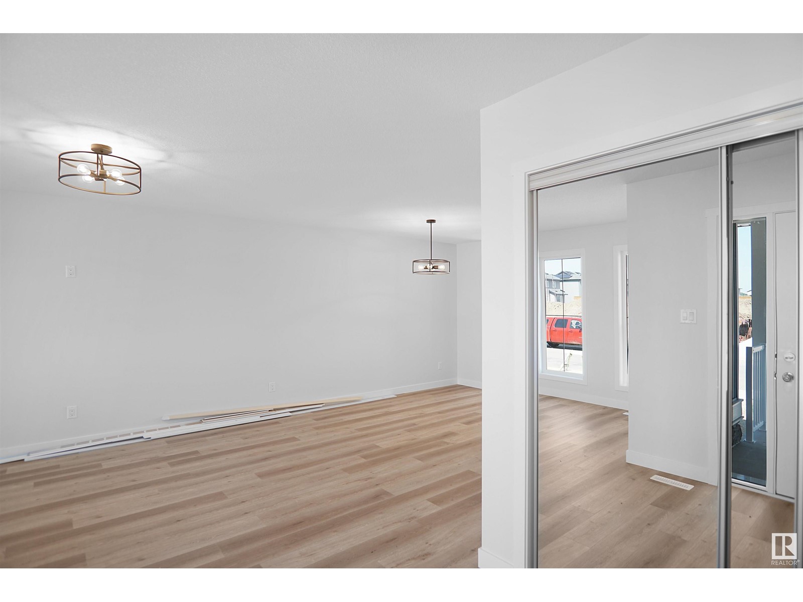 1214 Keswick Dr Sw, Edmonton, Alberta  T6W 4J9 - Photo 4 - E4436393