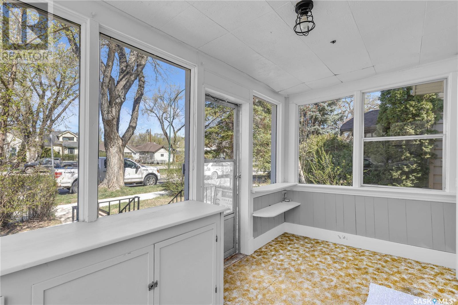 Property at 223 31st STREET W image 5