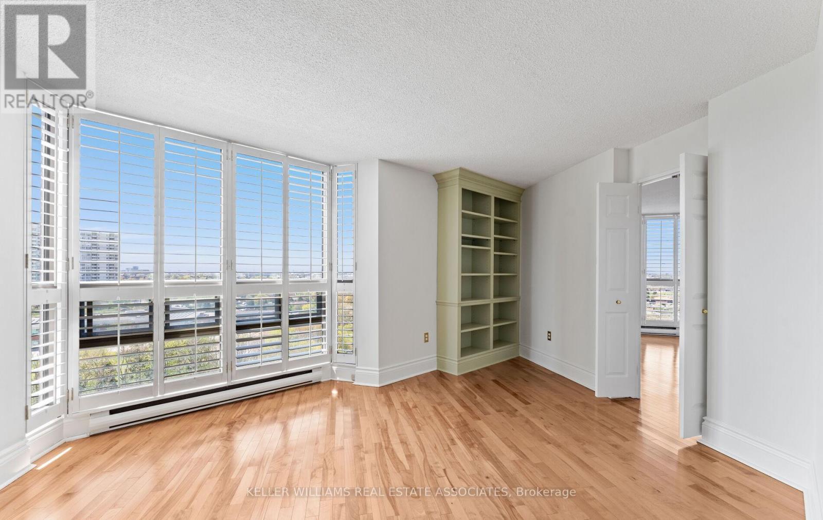 1102 - 2010 Islington Avenue, Toronto, Ontario  M9P 3S8 - Photo 15 - W12148393