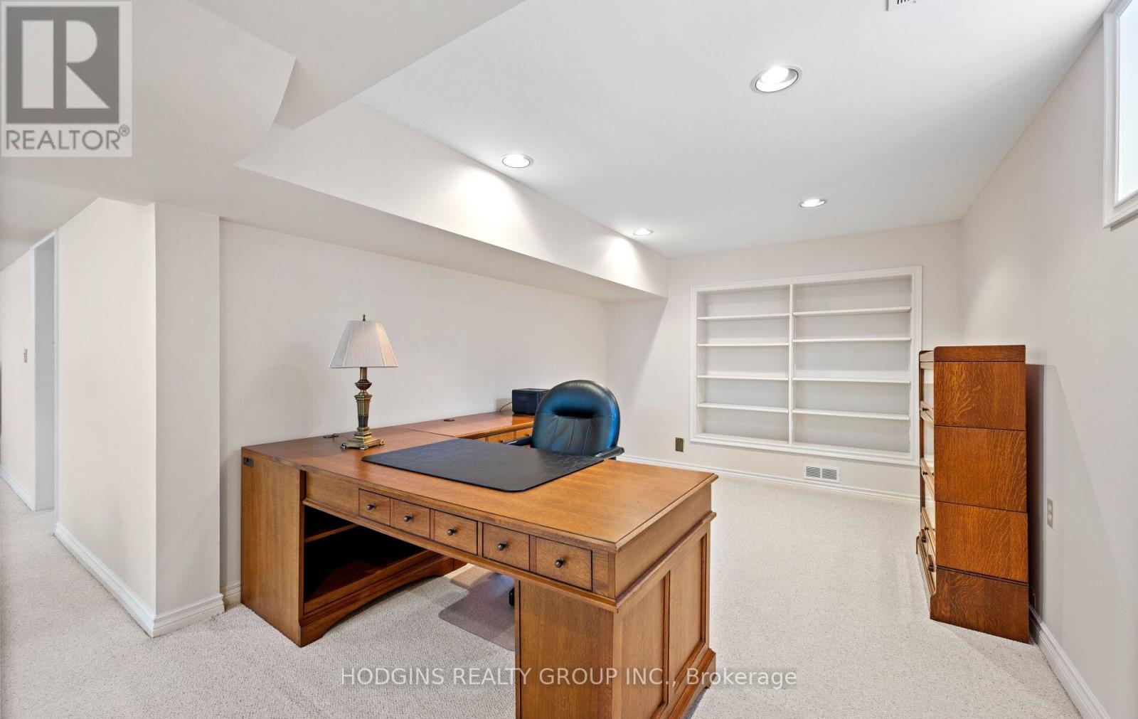 2547 King Richard's Place, Mississauga, Ontario  L5K 2H5 - Photo 30 - W12148396