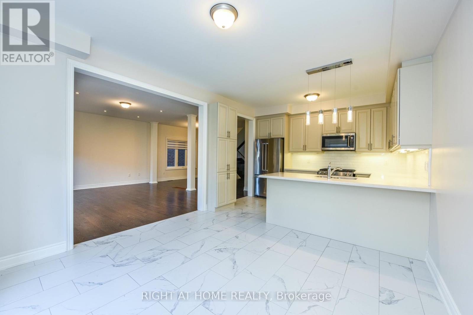 3 Prairie Creek Crescent, Brampton, Ontario  L6Y 6C9 - Photo 16 - W12148447