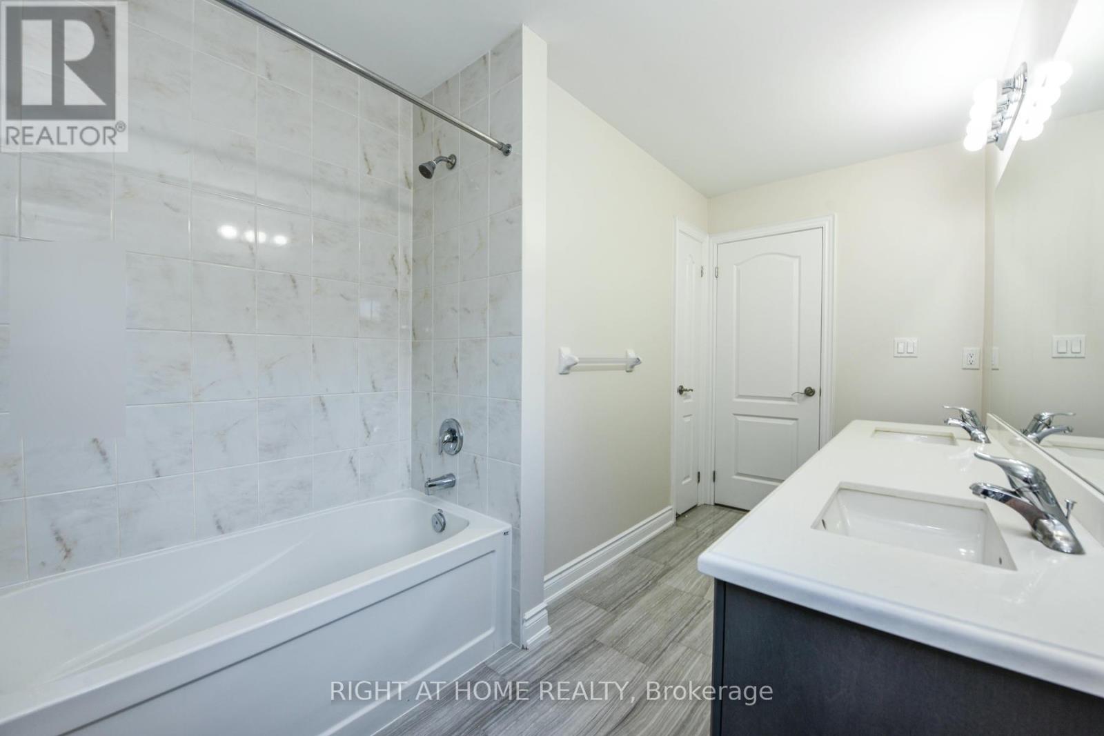 3 Prairie Creek Crescent, Brampton, Ontario  L6Y 6C9 - Photo 34 - W12148447