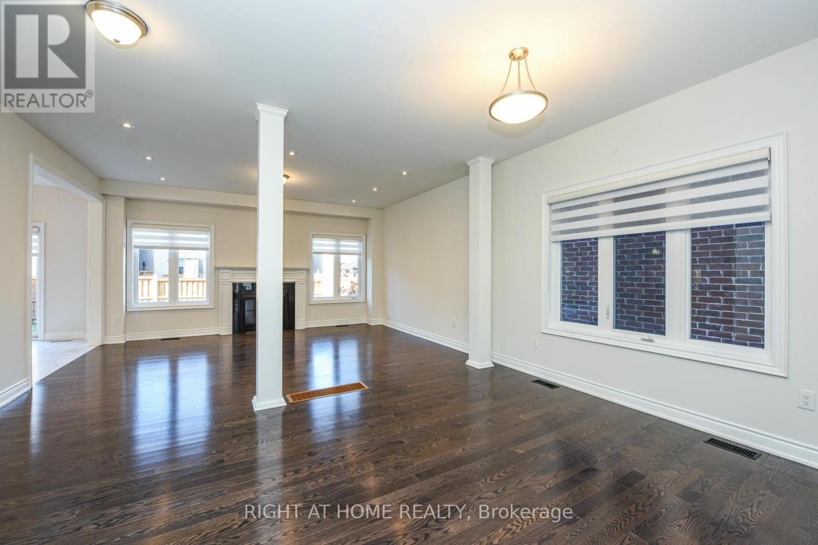 3 Prairie Creek Crescent, Brampton, Ontario  L6Y 6C9 - Photo 8 - W12148447