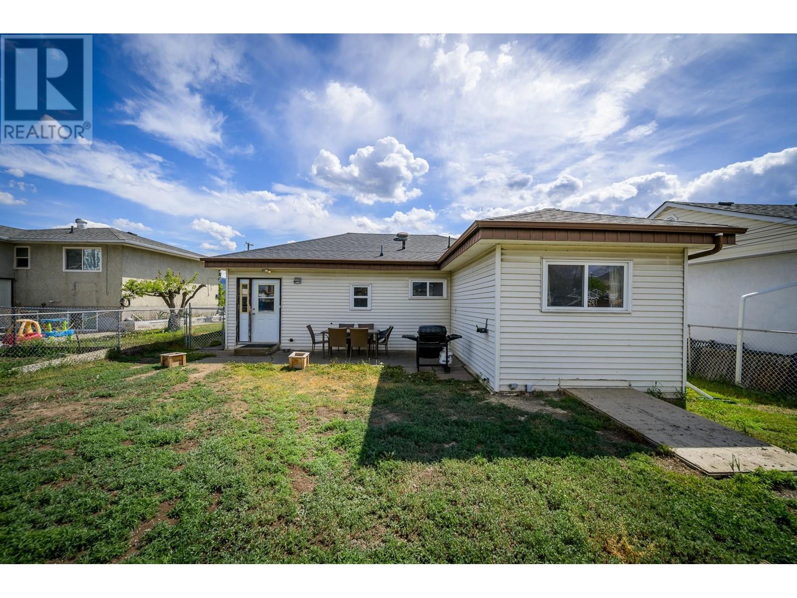 1040 Moncton Avenue, Kamloops, British Columbia  V2B 1S4 - Photo 16 - 10347972