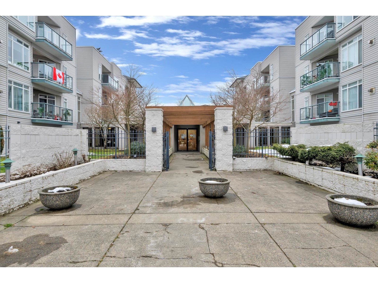 306 32075 George Ferguson Way, Abbotsford, British Columbia  V2T 2K7 - Photo 3 - R3002385