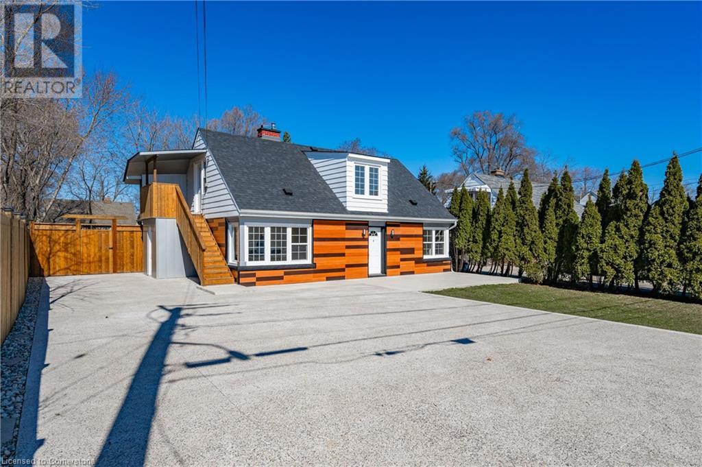 Property at 2015 LEIGHLAND Road image 2