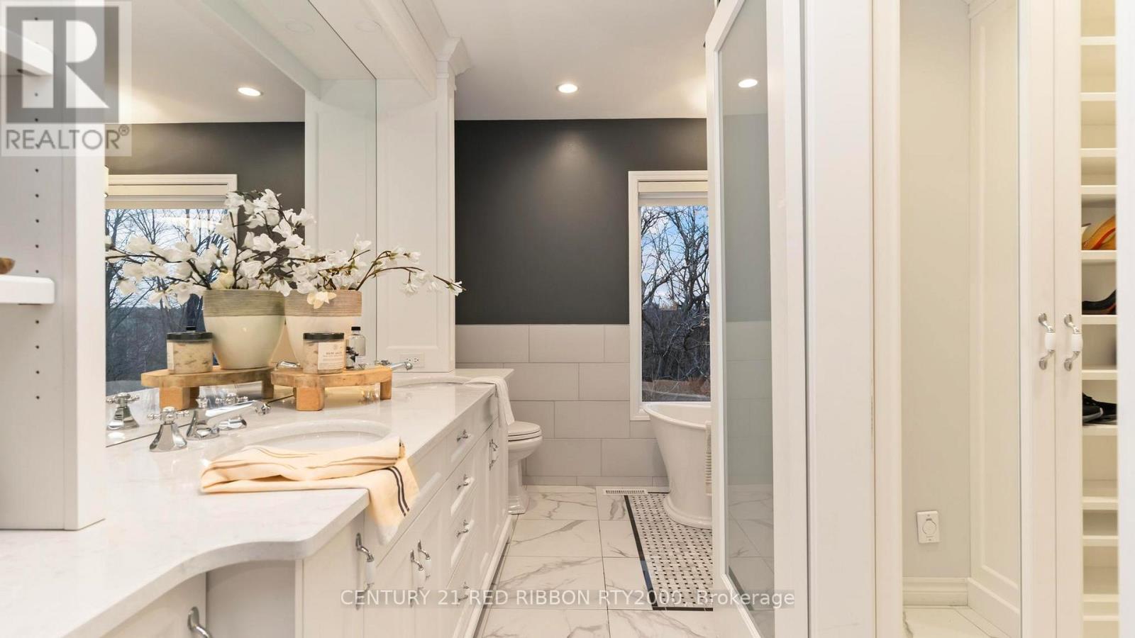 2300 Lime Kiln Drive, London South (South B), Ontario  N6K 4P6 - Photo 31 - X12148671