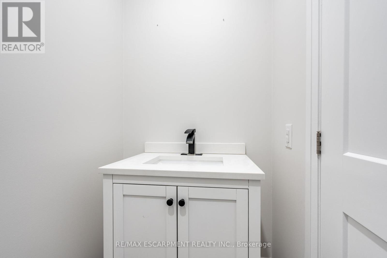 57 Madison Avenue, Hamilton (Gibson), Ontario  L8L 5Y5 - Photo 15 - X12148437