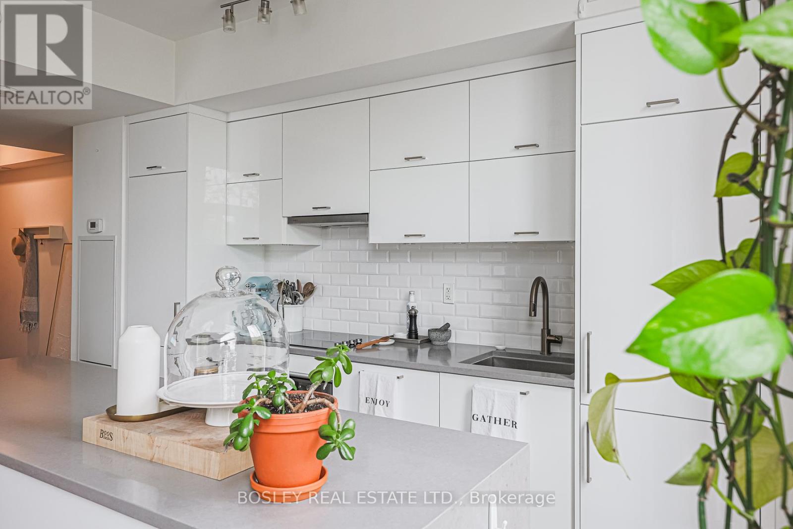 206 - 106 Dovercourt Road, Toronto, Ontario  M6J 3C3 - Photo 18 - C12148610