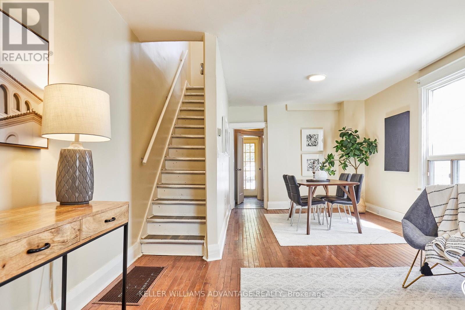 808 Sammon Avenue, Toronto, Ontario  M4C 2E8 - Photo 25 - E12148483