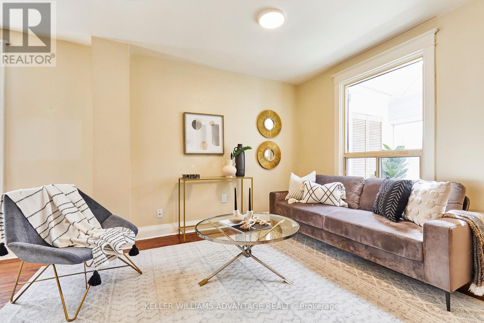 808 Sammon Avenue, Toronto, Ontario  M4C 2E8 - Photo 6 - E12148483