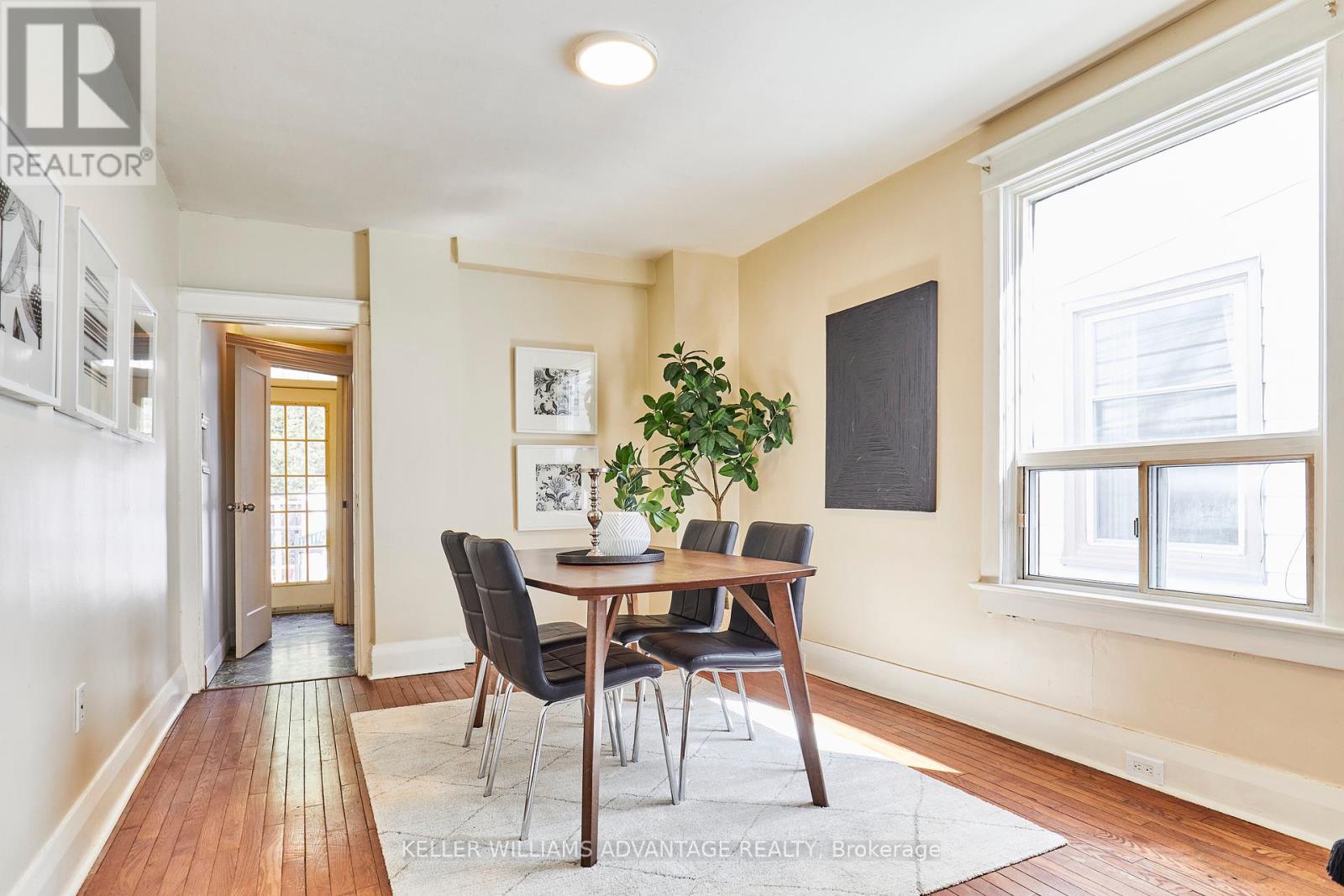 808 Sammon Avenue, Toronto, Ontario  M4C 2E8 - Photo 9 - E12148483