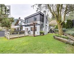 6590 NELSON AVENUE, West Vancouver, British Columbia