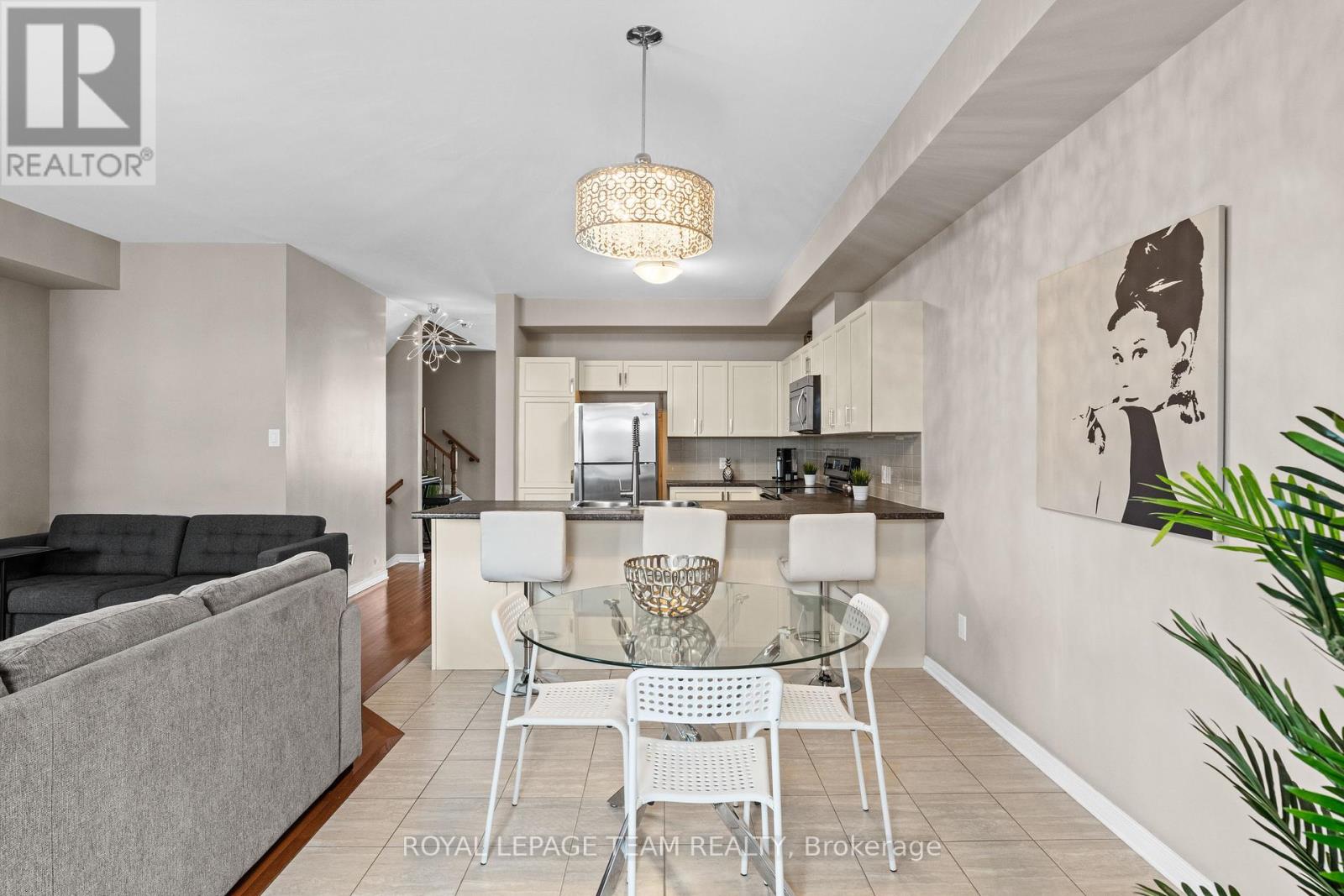 222 Longfields Drive, Ottawa, Ontario  K2J 5Y7 - Photo 11 - X12078285