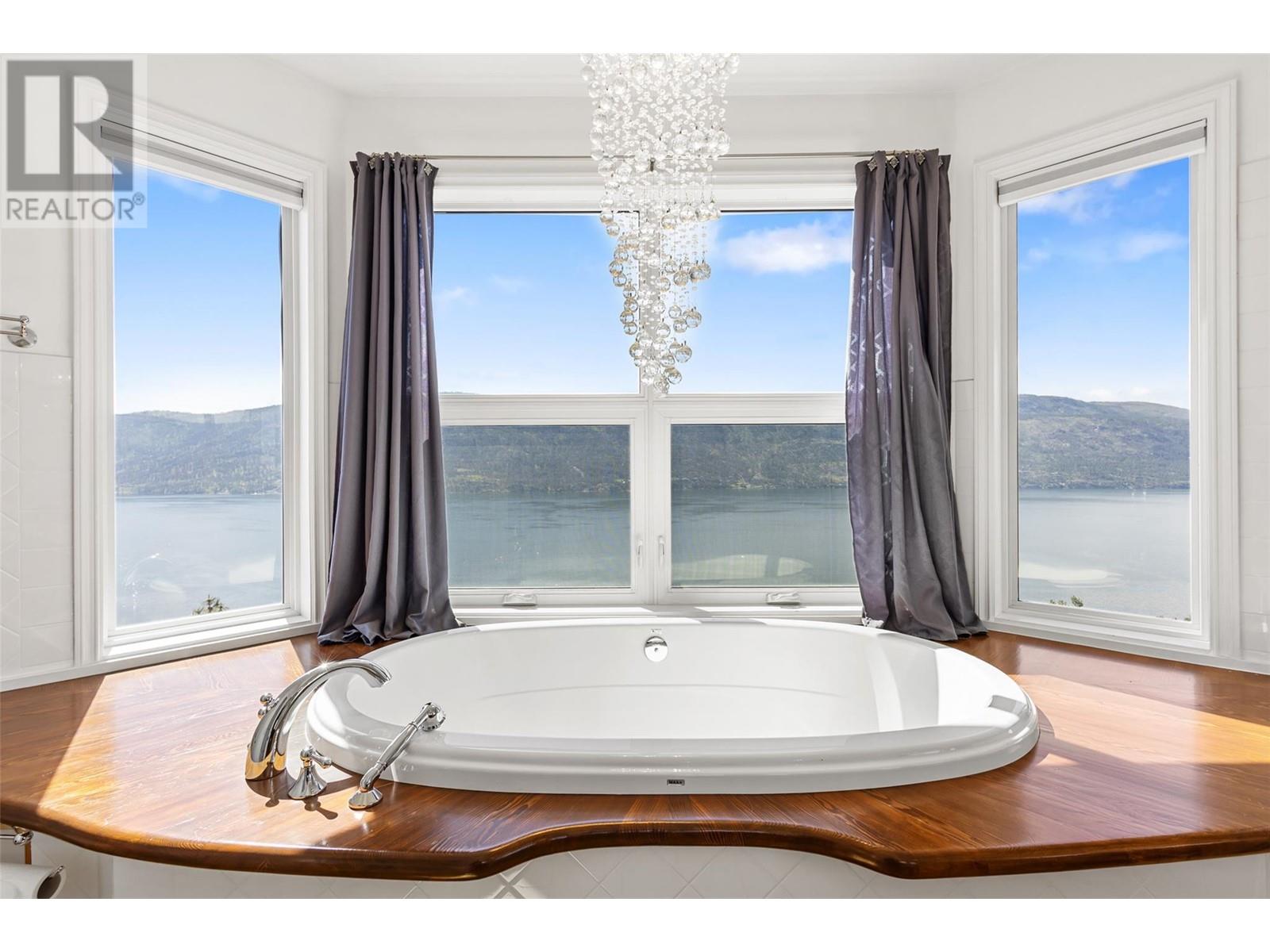10340 Nighthawk Road, Lake Country, British Columbia  V4V 2K7 - Photo 45 - 10347850