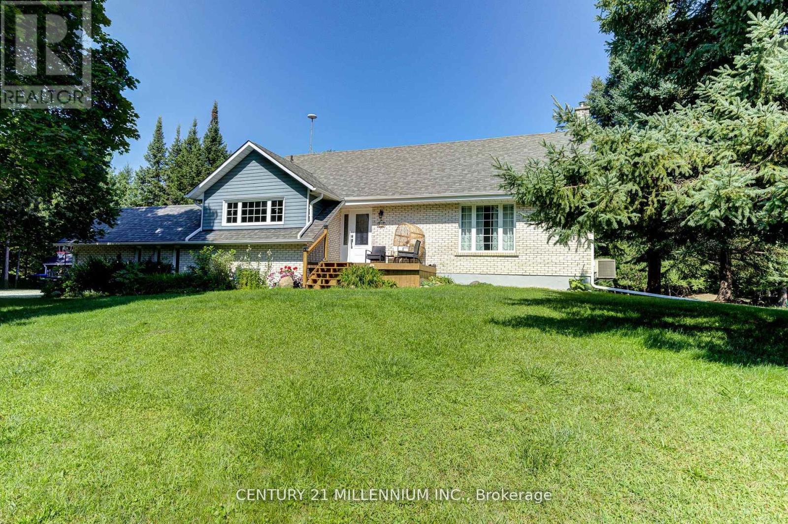 19 Gallowood Trail, Adjala-Tosorontio, Ontario  L0M 1J0 - Photo 1 - N12148475