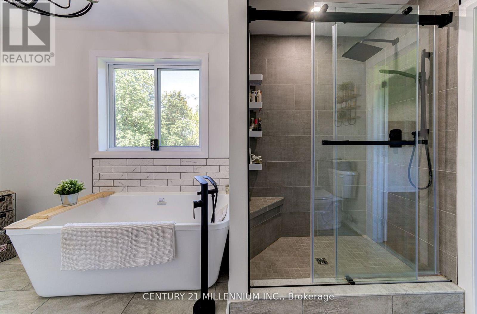 19 Gallowood Trail, Adjala-Tosorontio, Ontario  L0M 1J0 - Photo 19 - N12148475