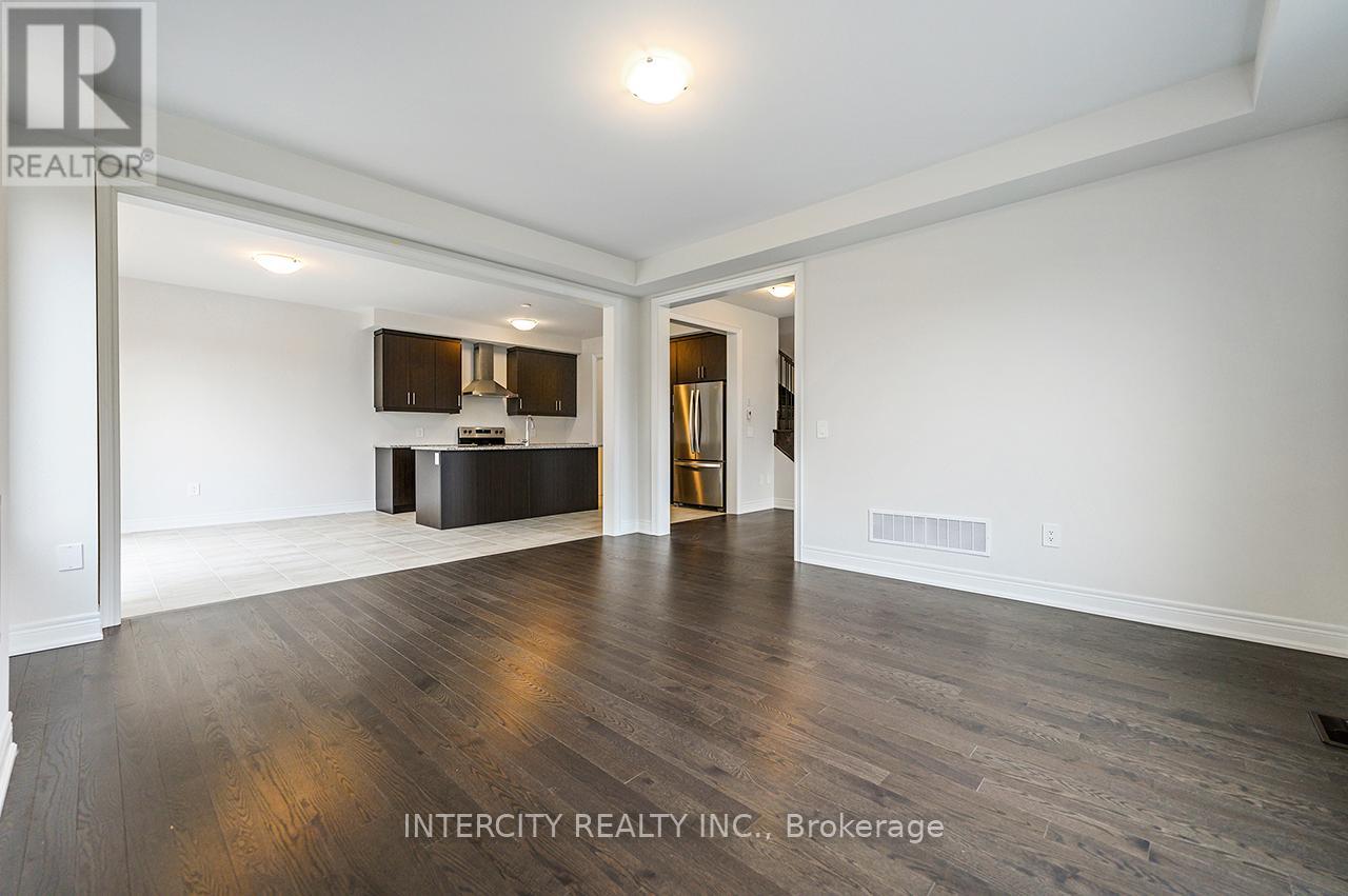 57 Bostock Drive, Georgina, Ontario  L4P 0S5 - Photo 15 - N12148522