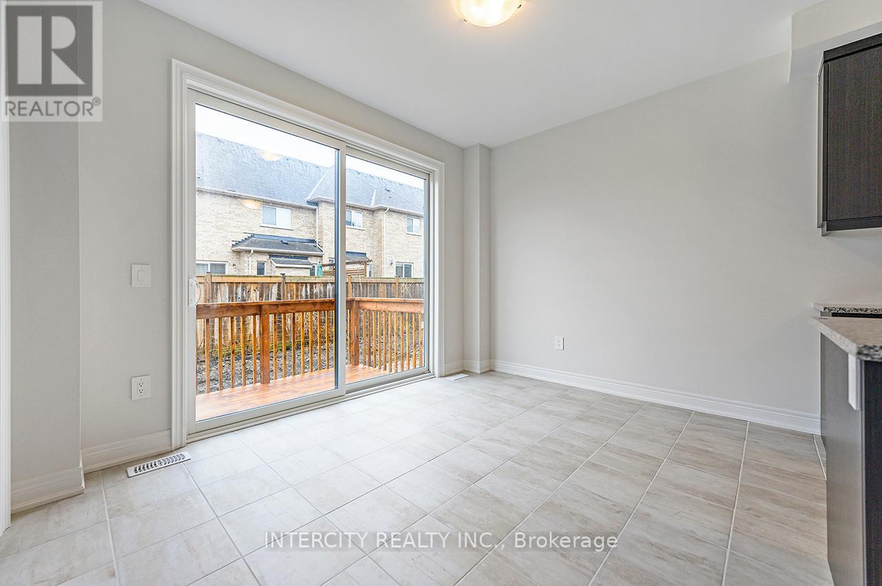 57 Bostock Drive, Georgina, Ontario  L4P 0S5 - Photo 18 - N12148522