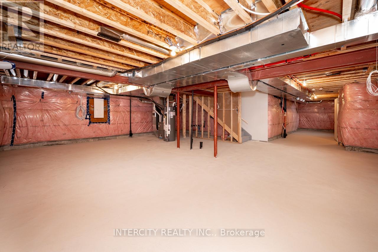 57 Bostock Drive, Georgina, Ontario  L4P 0S5 - Photo 25 - N12148522