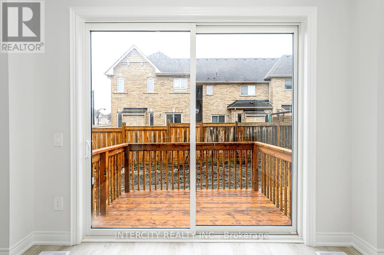 57 Bostock Drive, Georgina, Ontario  L4P 0S5 - Photo 45 - N12148522