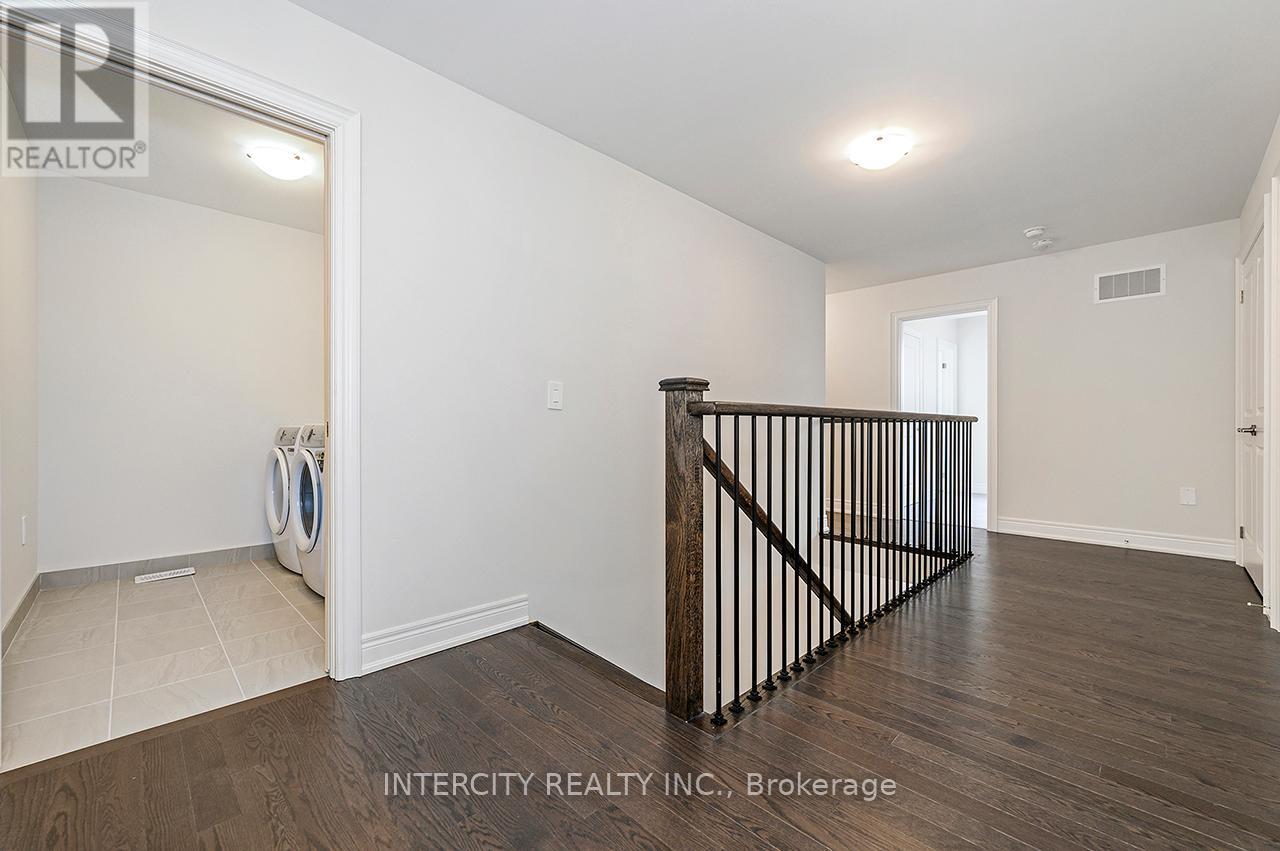 57 Bostock Drive, Georgina, Ontario  L4P 0S5 - Photo 46 - N12148522