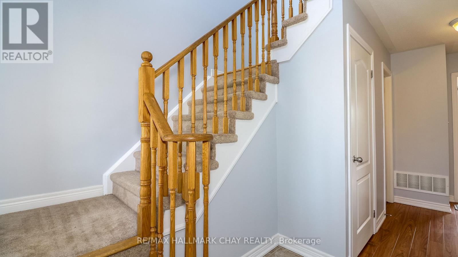 161 Greenwood Drive, Essa, Ontario  L0M 1B4 - Photo 4 - N12148527