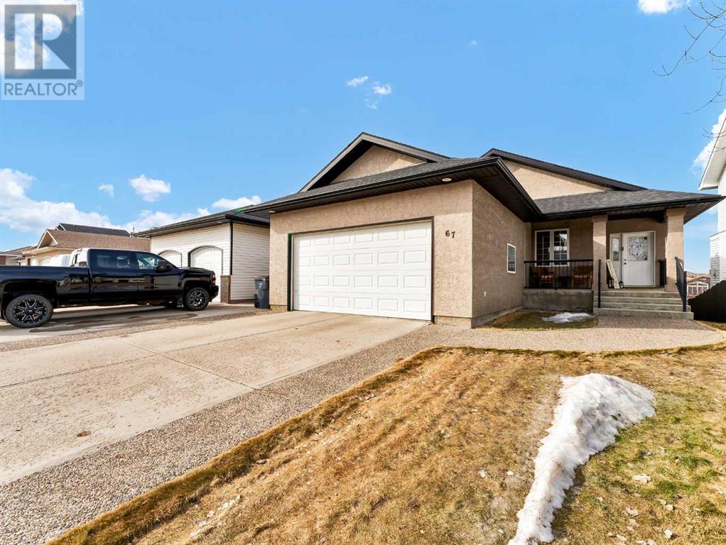 67 Sundown Road Sw, Medicine Hat, Alberta  T1B 4W7 - Photo 1 - A2220905