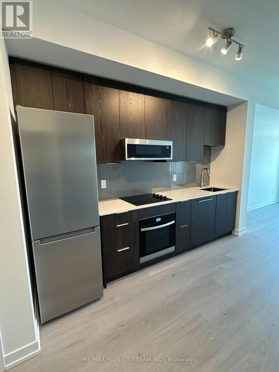 526 - 2501 Saw Whet Boulevard, Oakville, Ontario  L6M 5N2 - Photo 4 - W12145550
