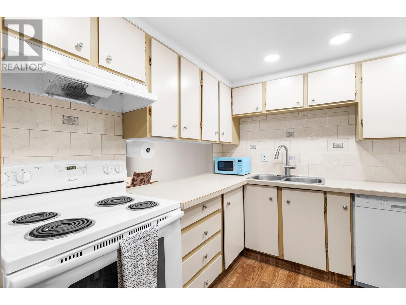 Property at 1471 Inkar Road Unit# 9 image 4