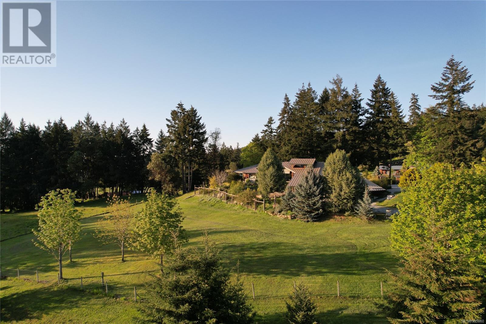 224 Pringle Farm Rd, Salt Spring, British Columbia